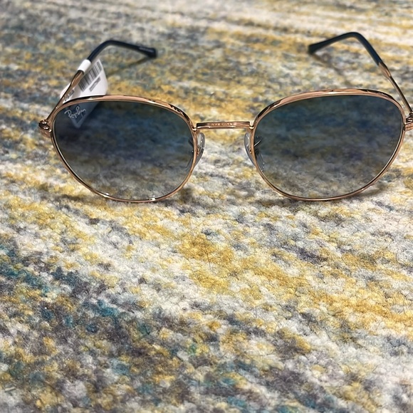 RayBan Sunglasses - Picture 2 of 5